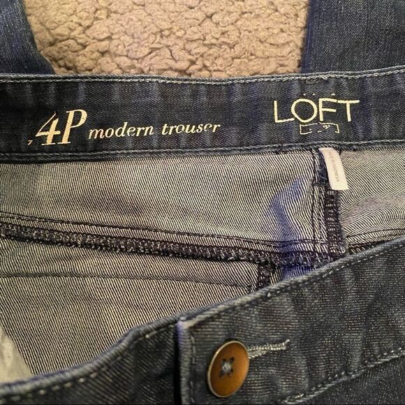 Loft Trouser Jeans  Size 4P Jeans - Picture 12 of 12